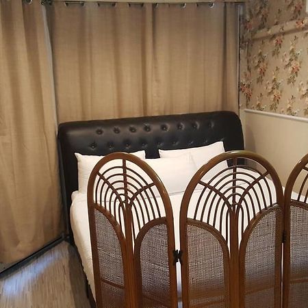 Bed And Butler Hostel Μπανγκόκ Εξωτερικό φωτογραφία