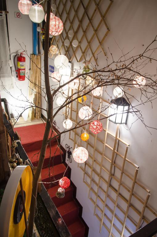 Bed And Butler Hostel Μπανγκόκ Εξωτερικό φωτογραφία