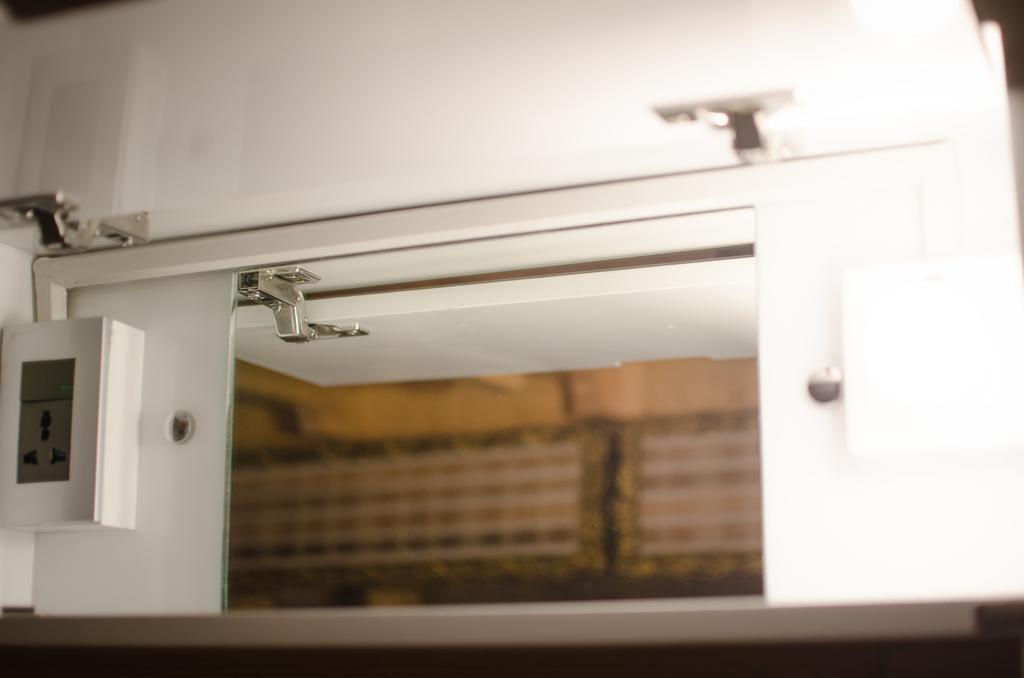 Bed And Butler Hostel Μπανγκόκ Εξωτερικό φωτογραφία